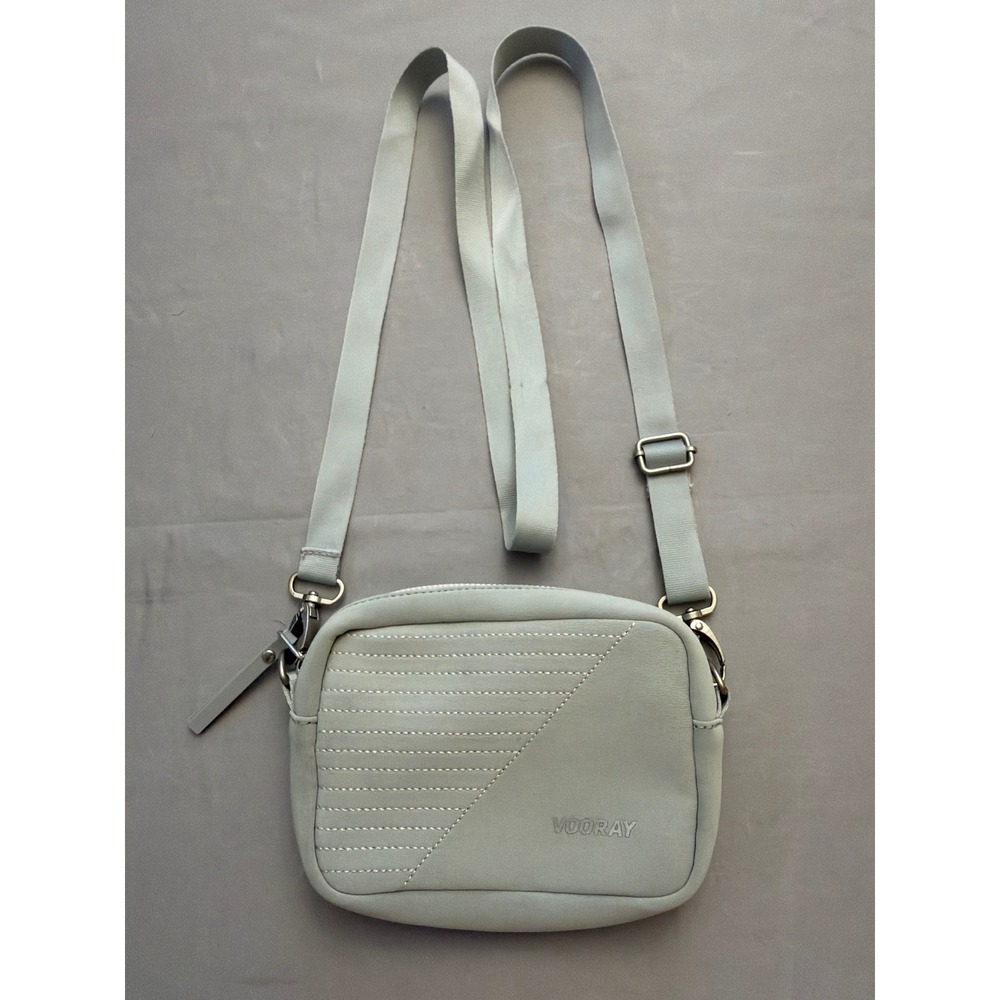 Vooray Active Crossbody Bag Light Grey Neoprene Quilted Adjustable Strap
